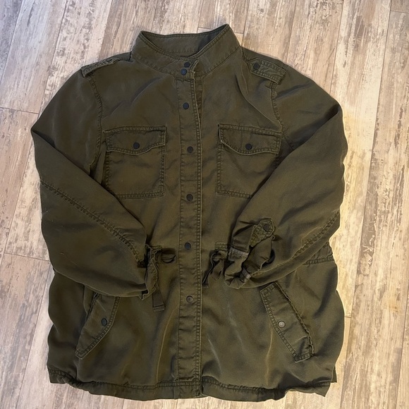 LOFT Utility Jacket - Picture 8 of 10